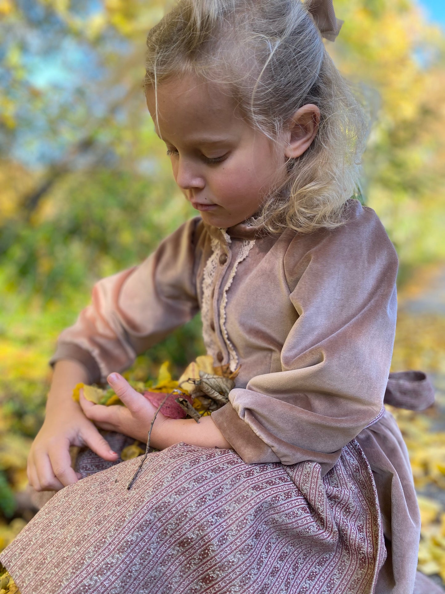 Dirndl "Herbstzeitlose" Gr 110