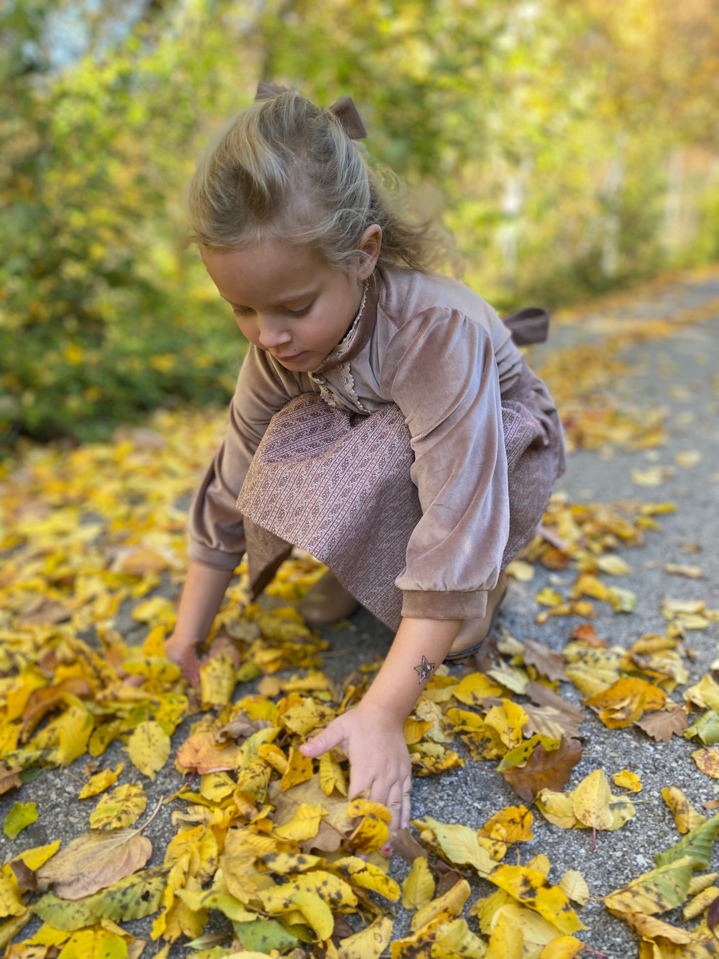 Dirndl "Herbstzeitlose" Gr 110
