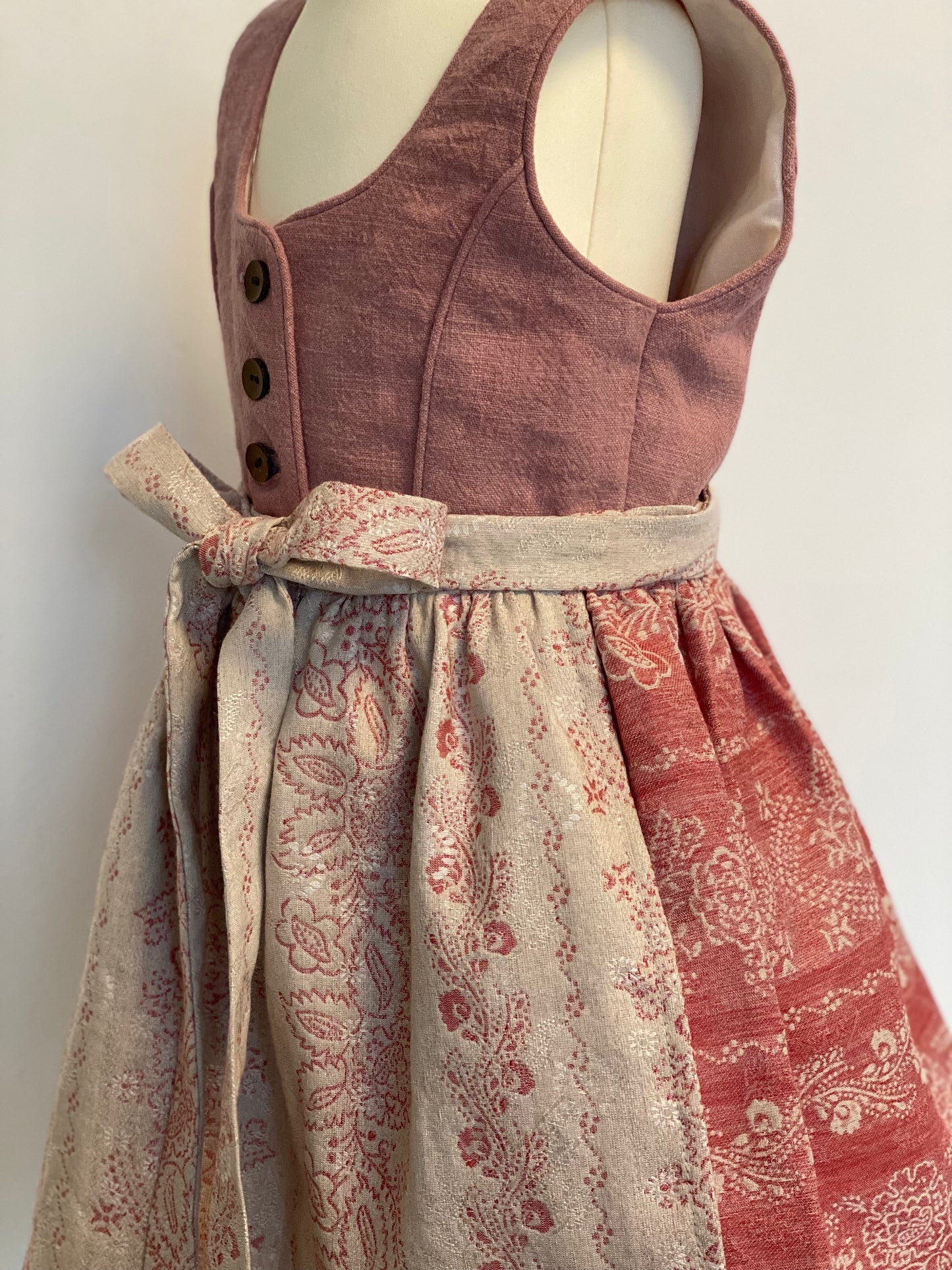 Dirndl "Rosa" Gr 92 altrosa-rot-beige