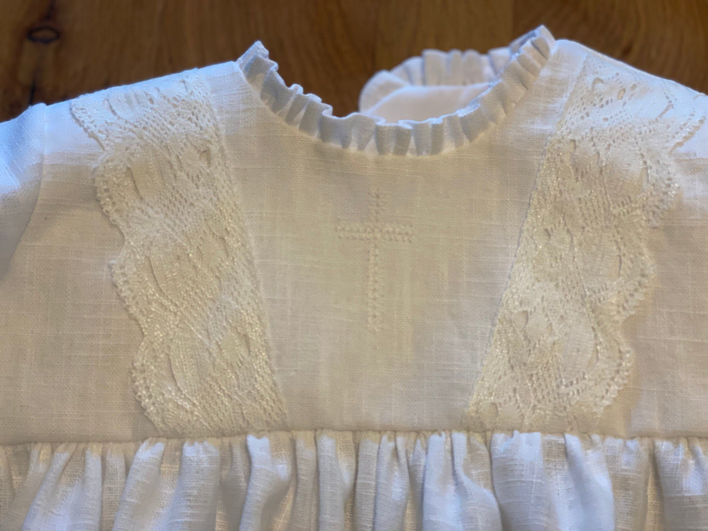 Taufkleid mit Kreuz Gr 62/68