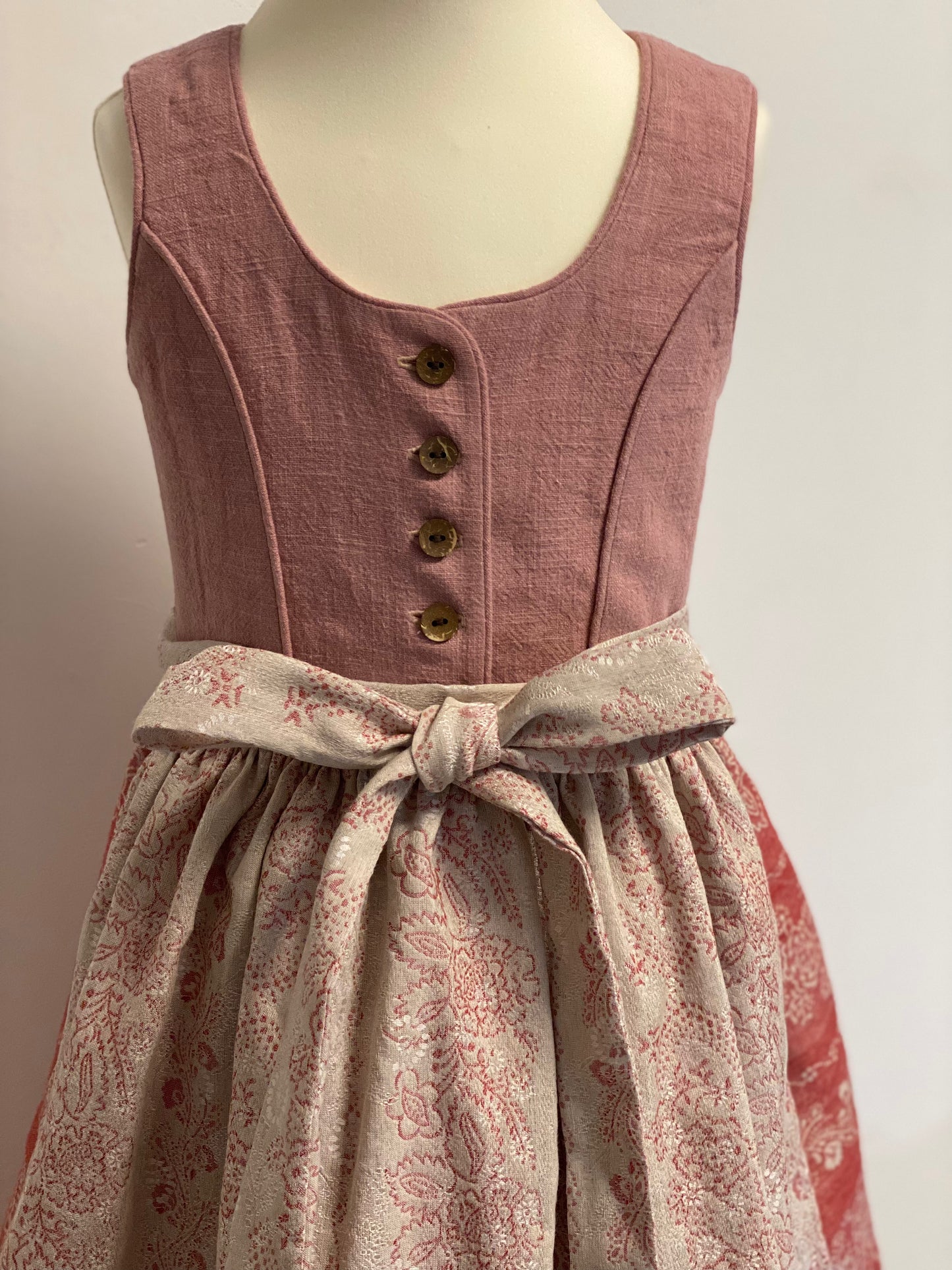 Dirndl "Rosa" Gr 110 altrosa-rot-beige