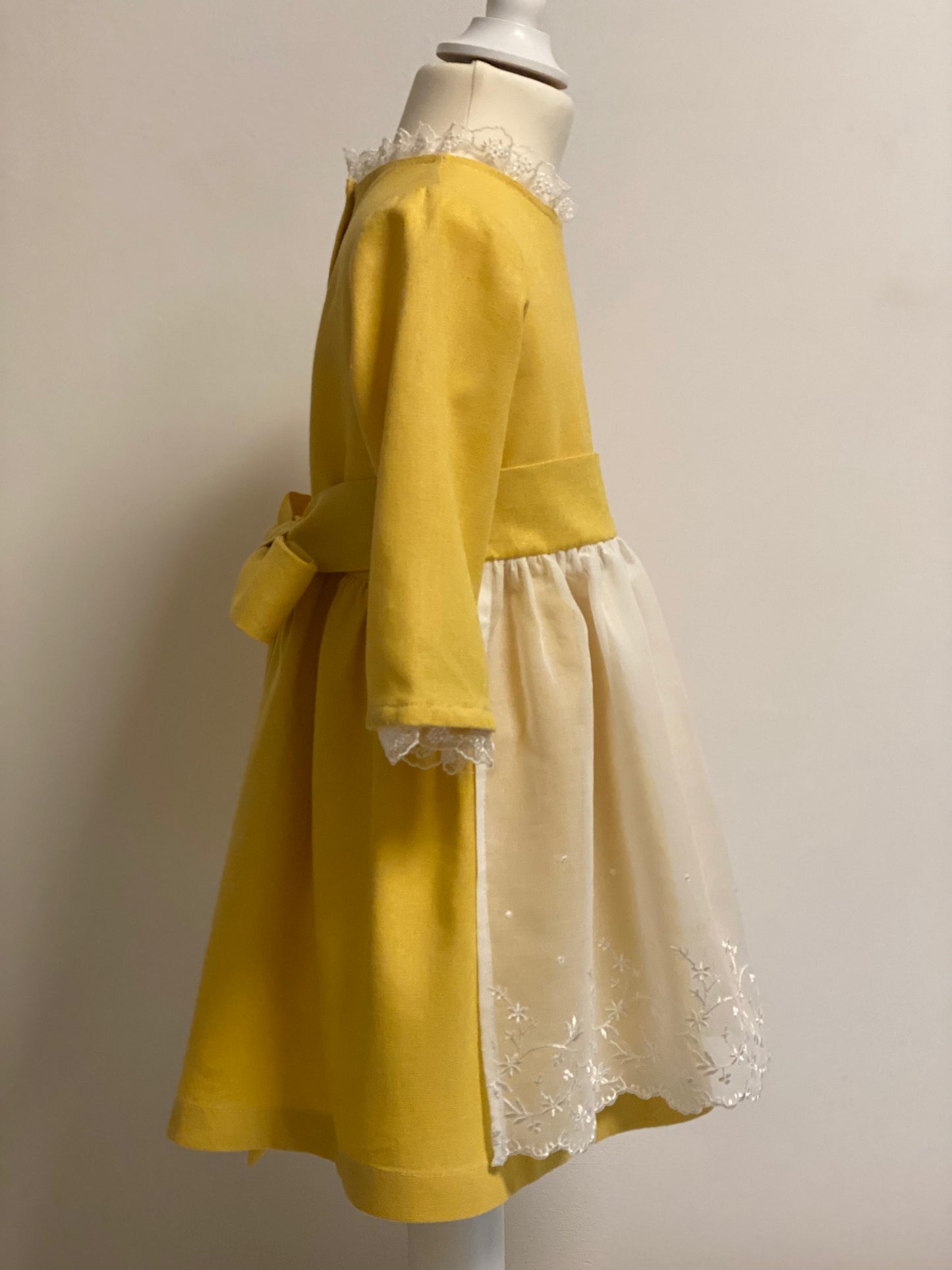 Blumenkleid "Sweet Yellow" Gr 104